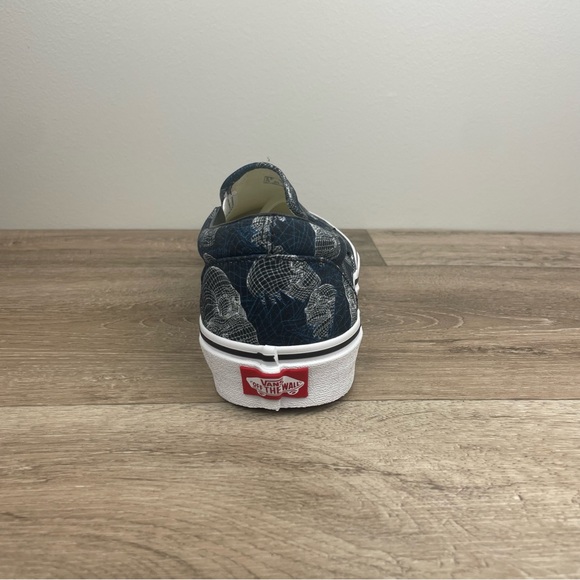 VANS Classic Slip On Wireframe Skull Black Canvas Sneaker Men's Size VN0A33TB9IB - Picture 2 of 5